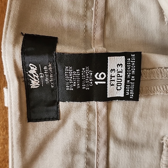 Mossimo Bermuda Shorts - Size 16 - NWT - Picture 6 of 10